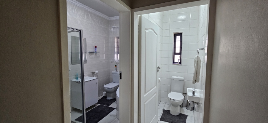 4 Bedroom Property for Sale in Monument Heights Northern Cape